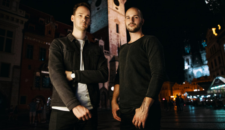 Zleva Martin Klesnil, Patrik Fiala