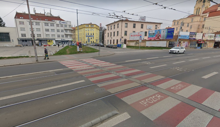 Kvůli výkopům bude až do konce listopadu uzavřený přechod na Křenové ulici