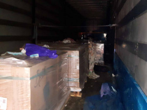 Policisté podezřívají řidiče kamionu z převaděčství. Všichni migranti poputují zpátky na Slovensko