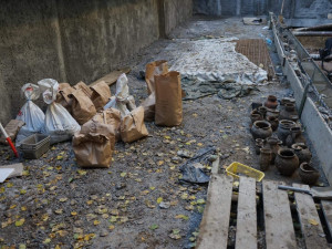 Římské náměstí v Brně ukrývalo sbírku cenných artefaktů. Archeologové jsou nadšeni ze zachovalého pelikána