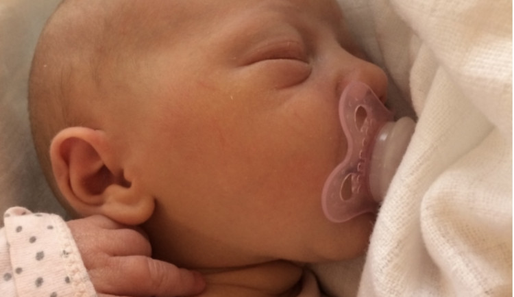 Zuzanka se narodila na parkovišti