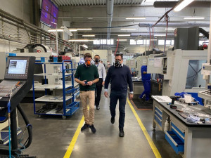 Europoslanec Zdechovský podpoří v Bruselu plzeňského výrobce ochranných masek WPA