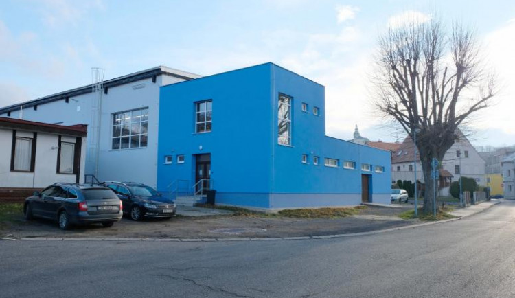 Sportovní hala u zimáku ve Frýdlantu prošla rekonstrukcí i zateplením