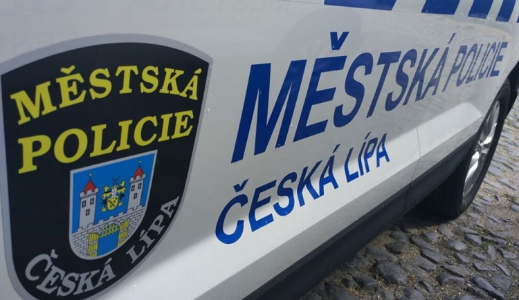 Opilec se povaloval na různých místech ve městě, naměřili mu pět promile