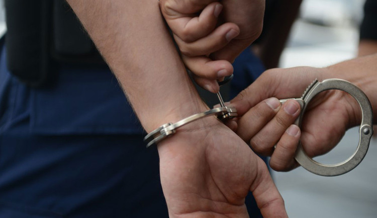 B9AAA366-9BBB-4EE2-B136-7FEDC92A1897