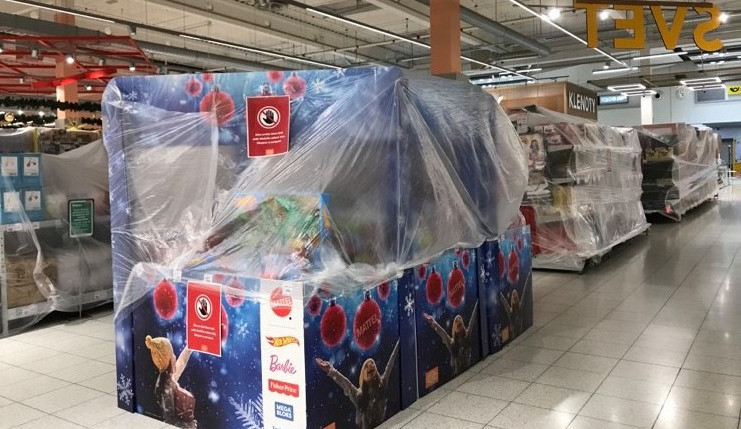 Pastelky si nekoupíte, pušku ano. Lidé nechápou zákaz prodeje některého zboží