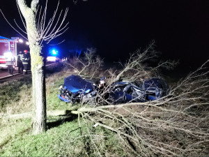 Přes svátky vyjížděli hasiči k osmdesáti zásahům, řešili autonehody, zatopený sklep i požár. Ten si vyžádal jeden lidský život