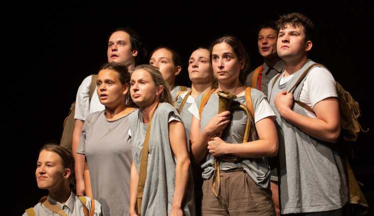 Inscenace HÁDY - Pokusy o minulost