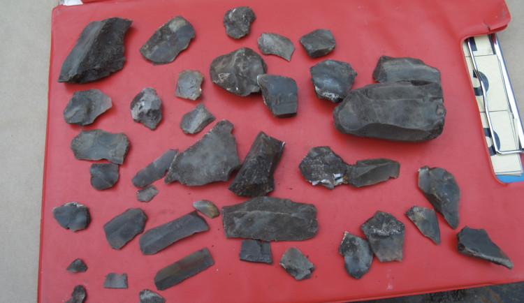 Poklady ze starší doby kamenné