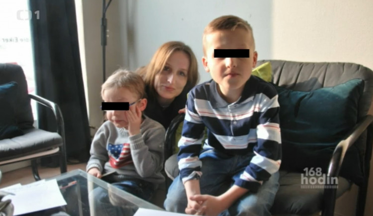 Český soud svěřil Michalákové syny formálně do péče. Norské úřady chlapce matce odebraly před deseti lety