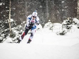 Covide, nezlob mě – mladý biatlonista trefil do černého novou deskovou hrou