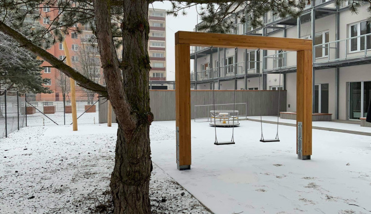 Brno ubytuje seniory ve školce. Musí mít rádi děti