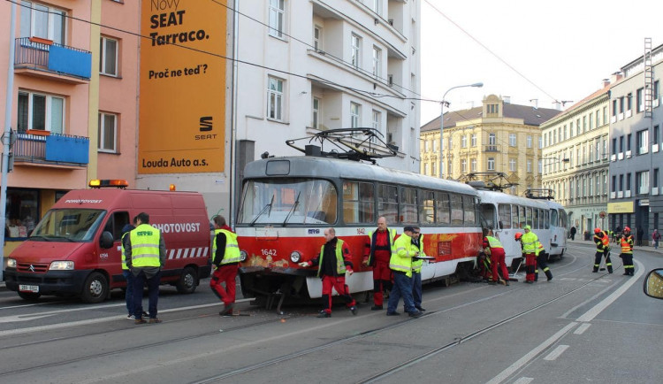 Nehoda v únoru 2020, Křížová ulice