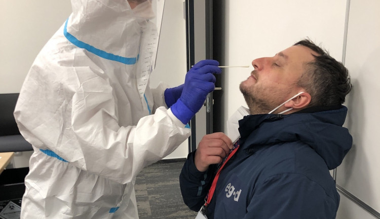 Zaměstnanci skupiny E.ON v České republice dostali možnost se nechat otestovat na COVID-19