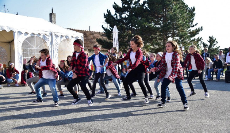 Tanečníci studia N.C.O.D