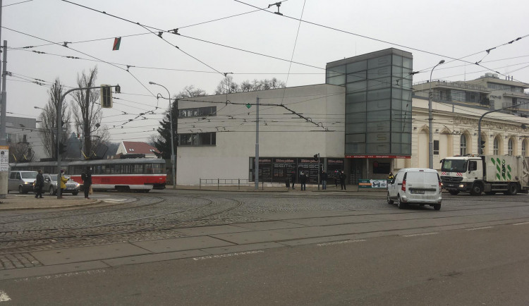 Oprava vodovodu a tramvajové trati u Semilassa omezí řidiče i cestující MHD