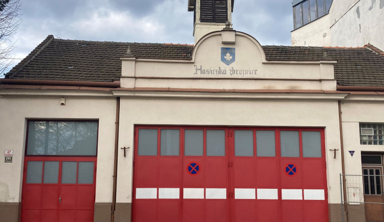 Historická hasička v Kosmákově ulici