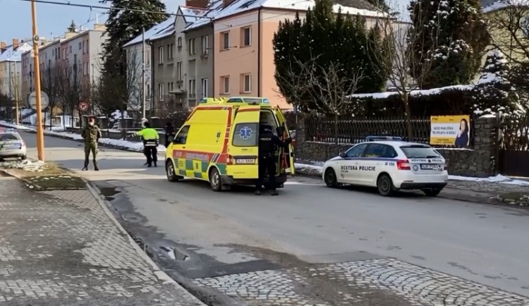 Ozbrojený konflikt dvou mužů v centru Jihlavy: Pobodaný je v kritickém stavu