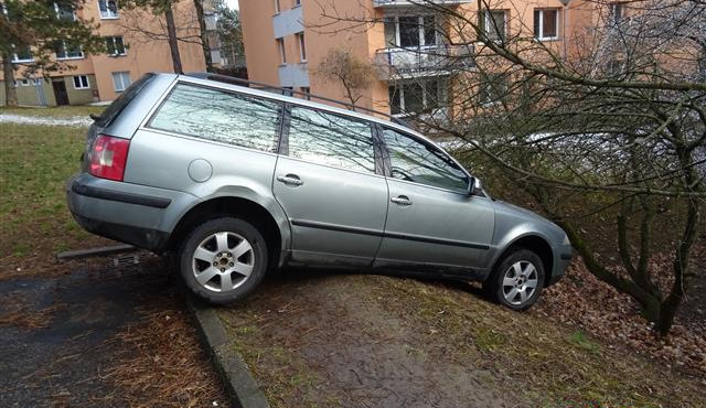 Auto se samo rozjelo