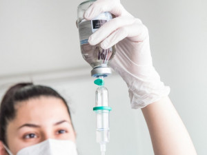 Brněnská fakultní nemocnice dostane nový lék na covid