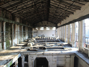 Oslavanská elektrárna se bourá, podívejte se na unikátní fotografie chátrajícího areálu