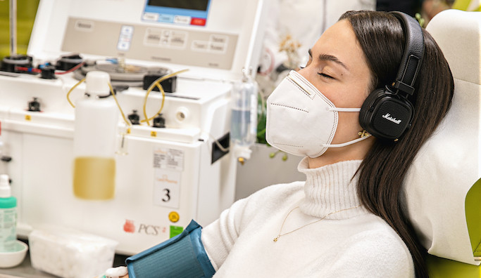 Darujte krevní plazmu a pomozte v boji s koronavirem