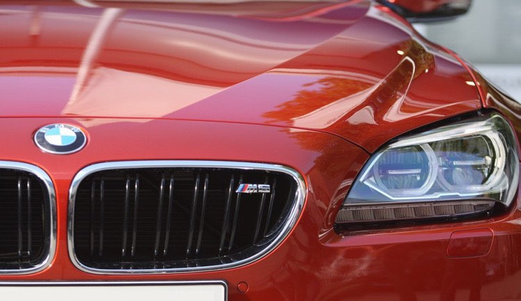 Zfetovaný mladík vybržďoval ostatní řidiče