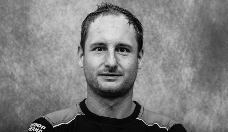 size4-16211560168076-2-pred-rokem-bojoval-o-zivot-letos-vyrovnal-cesky-rekord-na-dakaru-zivot-chci-zit-a-ne-jen-prozit-rika