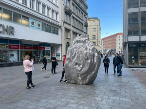 Brňanům kříží cestu Asteroid, objevil se v centru města