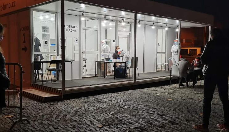 Testovací centrum na Výstavišti omezí svůj provoz