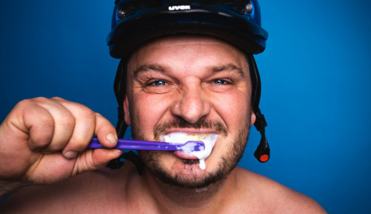 size4-16234006384811-207-helmu-na-kolo-automaticky