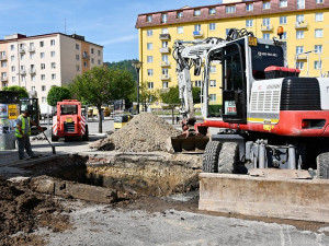 Blanenské náměstí zasáhla nečekaná oprava zborcené kanalizace