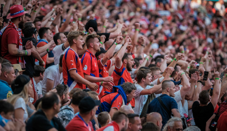 Na zápas Česka s Dánskem může přes třicet tisíc fanoušků. Lístky jdou do prodeje