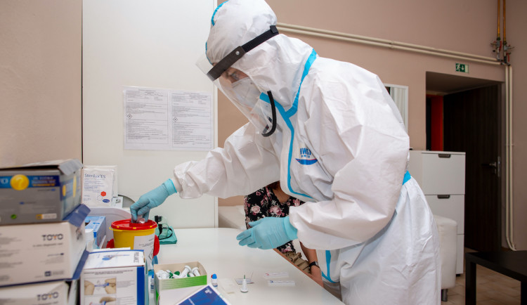 Virus přes léto nezmizí, nepodceňujme prevenci