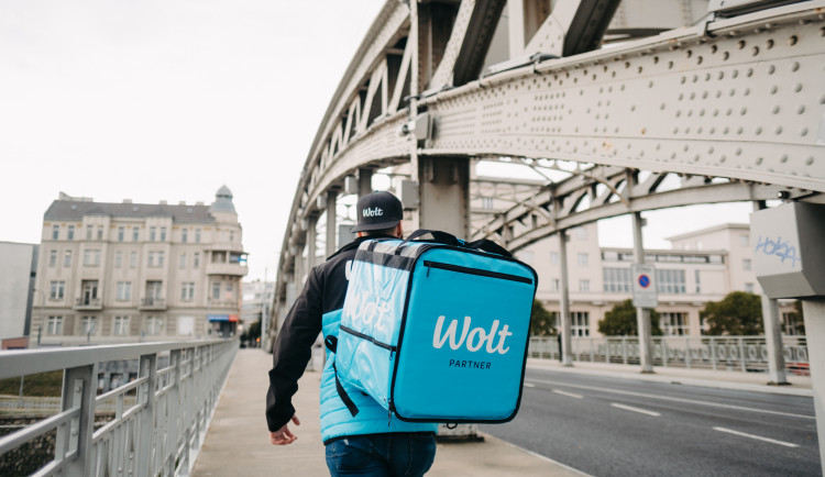 Léto je tady a Wolt je připraven! Kurýři po Brně rozváží zmrzliny, studené drinky a jiné dobroty