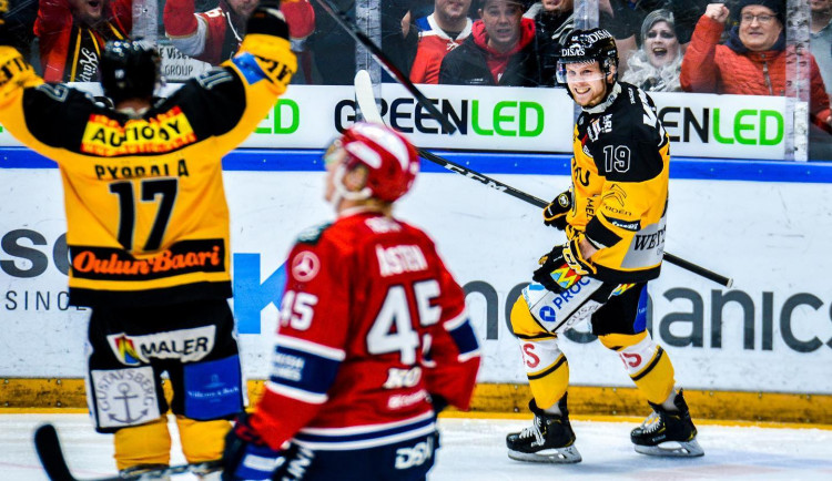Michal Krištof v dresu Kärpätu Oulu