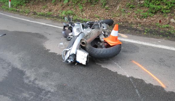 V Potštejně zemřel motorkář po střetu s dodávkou. V tomto týdnu jde o třetí smrtelnou nehodu v kraji