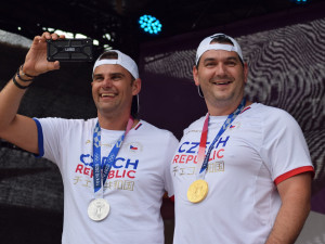 Hoši děkujeme, vítali Brňané olympijské střelce