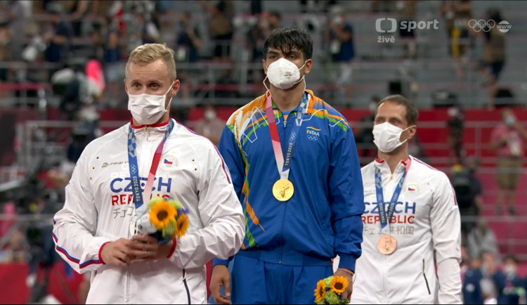 Čeští olympionici na ceremoniálu.