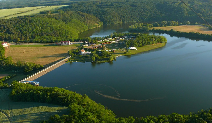 Vodní nádrž Výrovice.