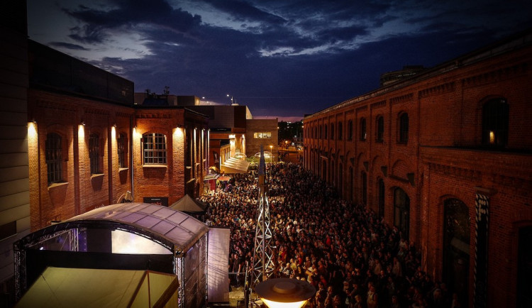 Galerie Vaňkovka ožívá akcemi. Na konec prázdnin chystá Vaňkovka Live s Marešem i Elbel, chybět nebude ani tradiční Vaňkovka Fest