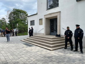 V Brně zuří boj o pravoslavný chrám, duchovní se zamkl uvnitř