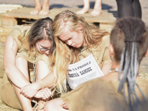 V Brně prodávali na náměstí aktivisty