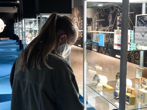 Technické muzeum ukazuje rozsáhlou sbírku hodinek a časostrojů