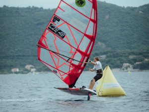 Doufám, že se windsurfing do povědomí veřejnosti opět vrátí, přeje si šampion Petr Čech