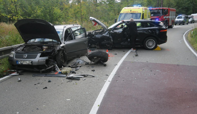 Nehoda mezi Žďárnou a Valchovem.