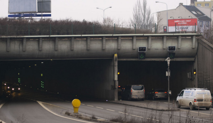 Rovněž Husovický tunel čeká čištění
