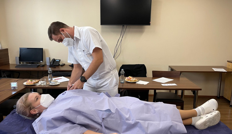 V Brně nebude lidem při operacích zima. Nemocnice zavádí unikátní metodu