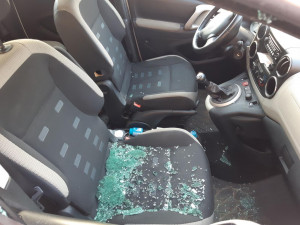 Na jižní Moravě řádí zloděj cyklista. Po nocích vybírá zaparkovaná auta