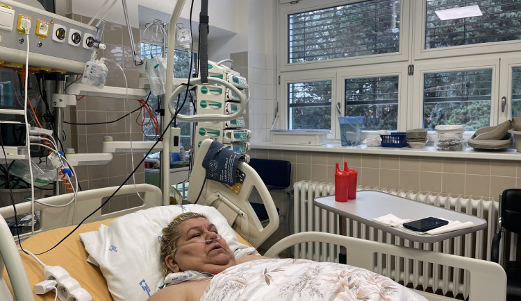 Běžte na injekci, nabádá hospitalizovaná pacientka s koronavirem z brněnské nemocnice